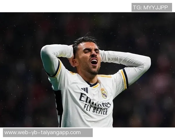 今日趣图:回顾那位曾在英超左后卫位置闪耀的球员如今身价破亿加盟皇马 今日趣图:回顾那位曾在英超左后卫位置闪耀的球员如今身价破亿加盟皇马