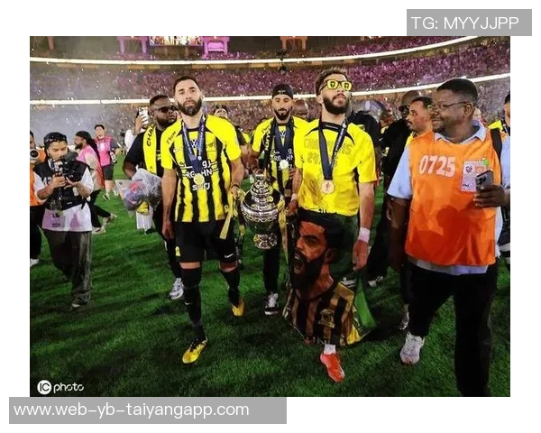 米体报道主裁判吉达在对罗马比赛中未对萨56犯规停赛引发争议